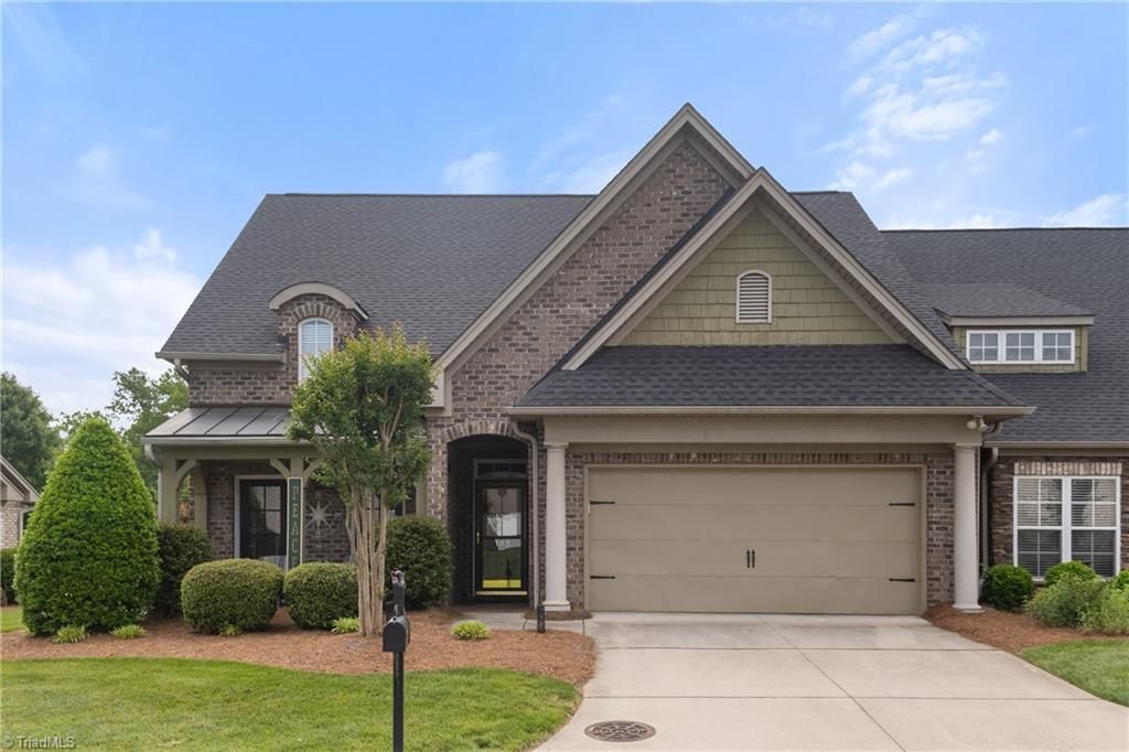 Photo of 102 Sweetwater Court, Clemmons, NC 27012 (MLS # 1218716)