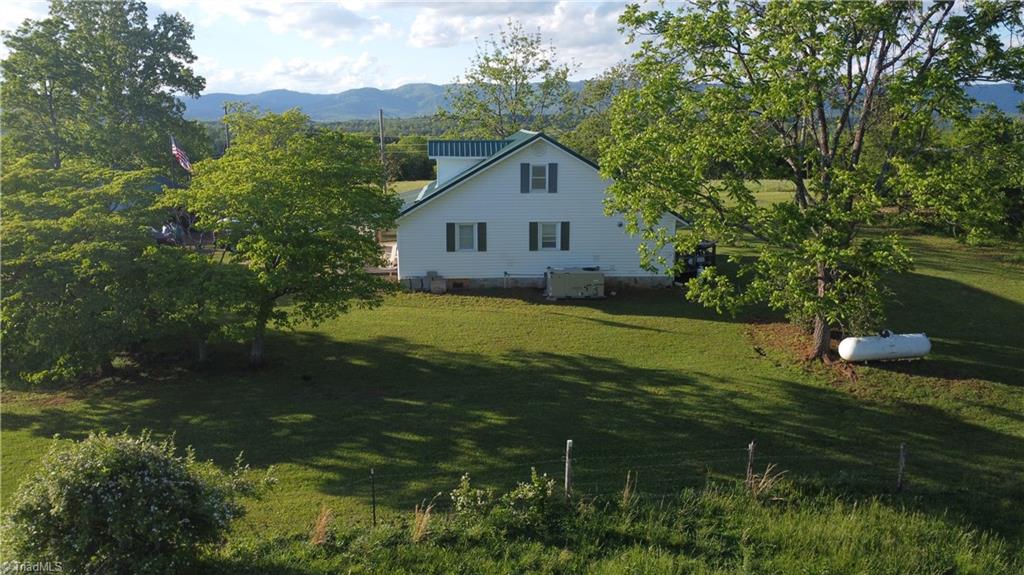 294 Pell Lane, Claudville, Virginia image 12