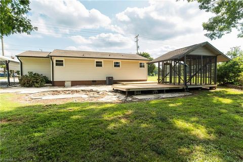 A home in Kernersville