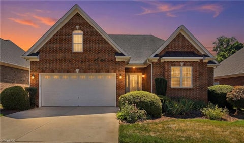Homes For Sale - 109 Peppertree Drive<br/> Mebane, NC 27302