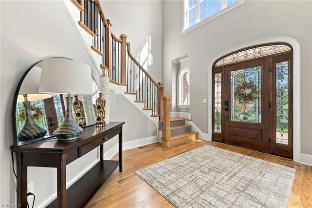 225 Heatherwood Drive, photo 4 of 48