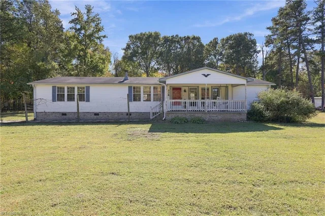 238 Hunters Chase, photo 4 of 44