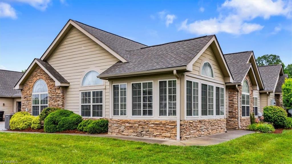 4344 Grassy Moss Drive
