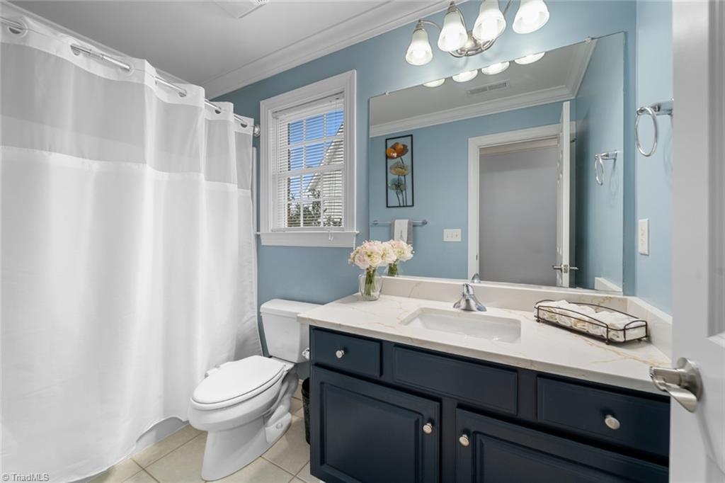 Winston-Salem, North Carolina 27106, United States, 5 Bedrooms Bedrooms, ,5 BathroomsBathrooms,Residential,Pending,85555