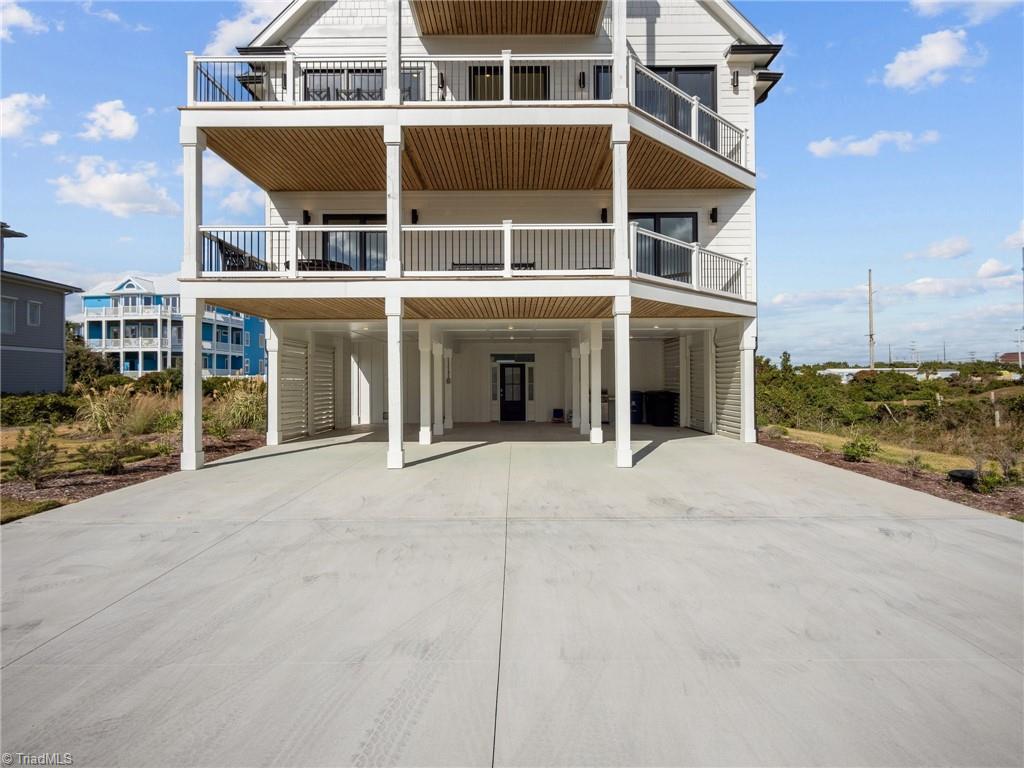 3003 Emerald Drive, Emerald Isle, North Carolina image 3