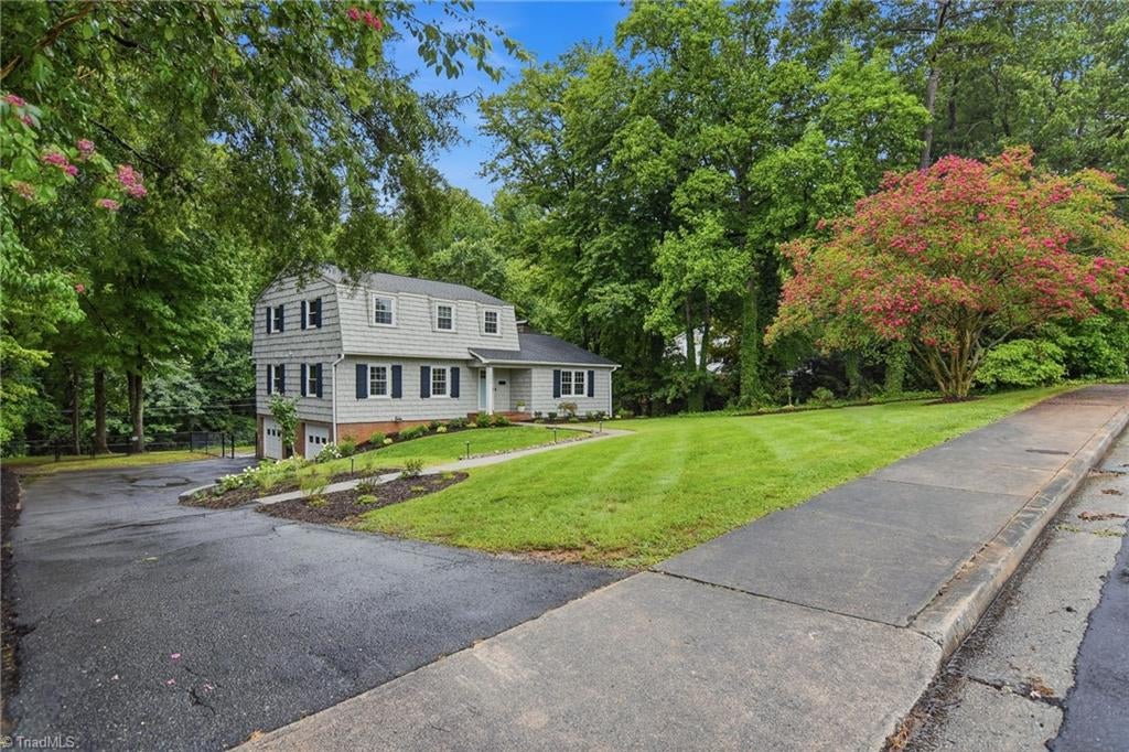 Photo of 1030 Yorkshire Road, Winston-Salem, NC 27106 (MLS # 1228534)