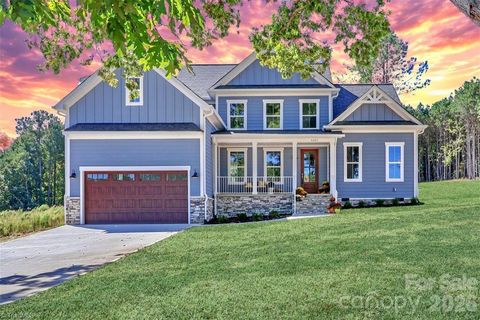 Homes For Sale - 4265 Candlewood Drive<br/> Sherrills Ford, NC 28673