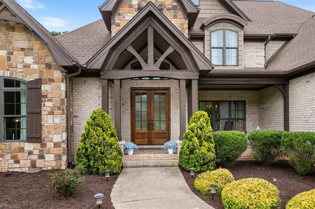 7296 Henson Forest Drive, Summerfield, North Carolina image 2