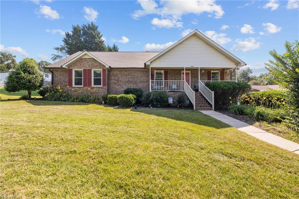 1941 Larkhill Drive