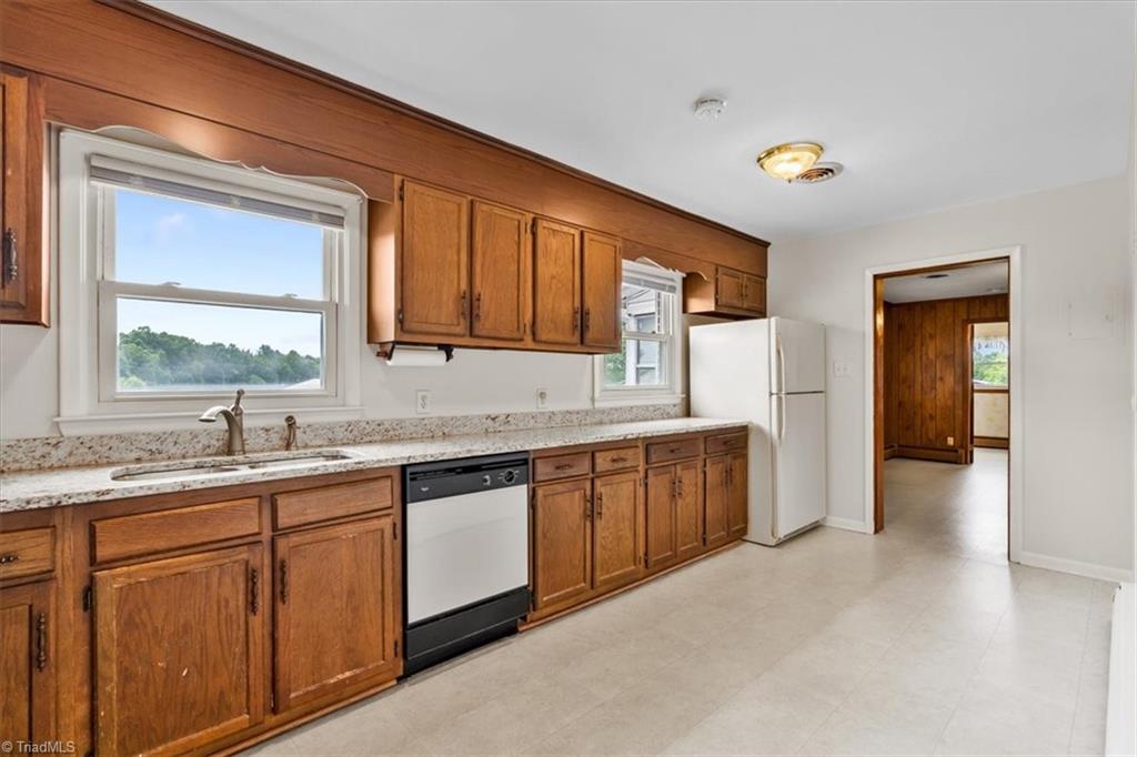 4814 Greenbrook Drive, Browns Summit, North Carolina image 9