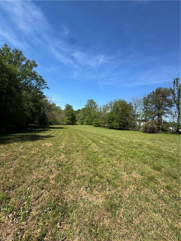 1011 Hauser Road