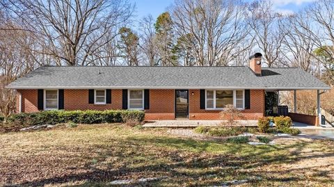 Townhouse For Sale - 4136 Arden Street<br/> Clemmons, NC 27012
