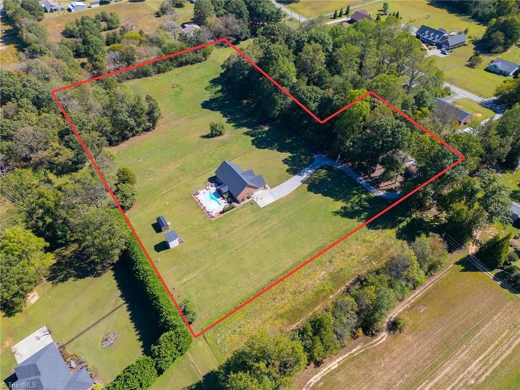 Photo of 360 Sunset Road, Clemmons, NC 27012 (MLS # 1208913)