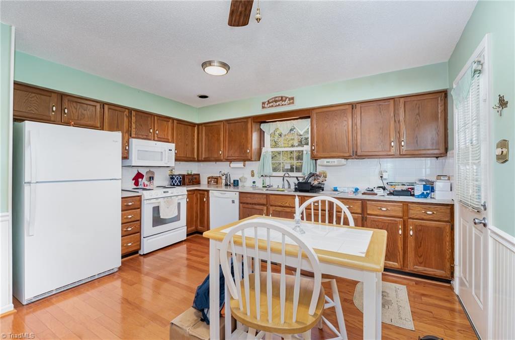 5045 Blakeshire Road, Greensboro, North Carolina image 11