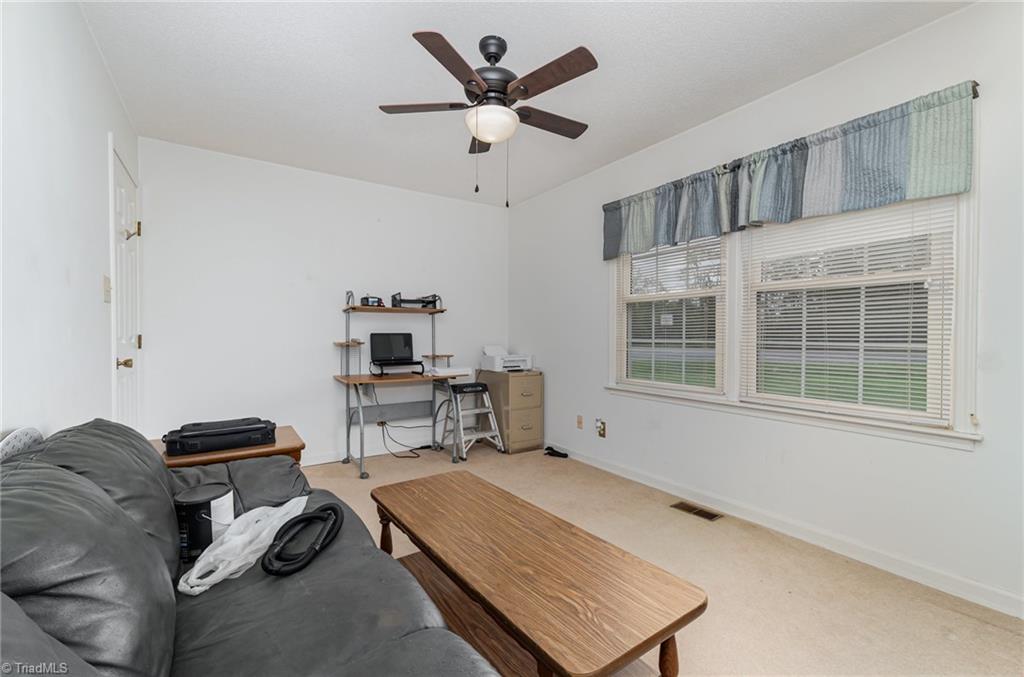 5045 Blakeshire Road, Greensboro, North Carolina image 19