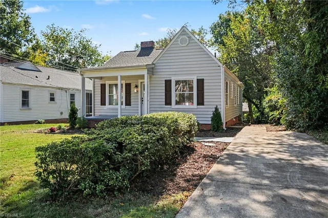 1119 W Northwood Street, photo 2 of 27