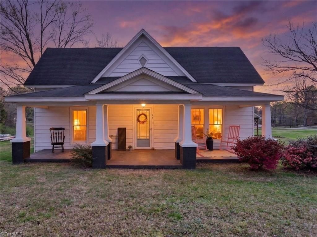 Photo of 507 Columbia Avenue, Ramseur, NC 27316 (MLS # 1214210)