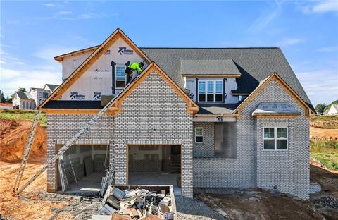 3054 Scarlet Tanager Drive Winston-Salem NC 27106