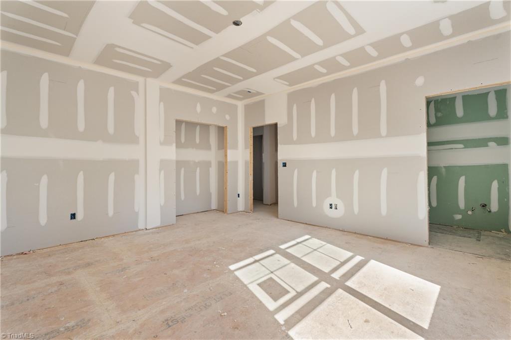 Winston-Salem, North Carolina 27106, United States, 4 Bedrooms Bedrooms, ,5 BathroomsBathrooms,Residential,Active,229718