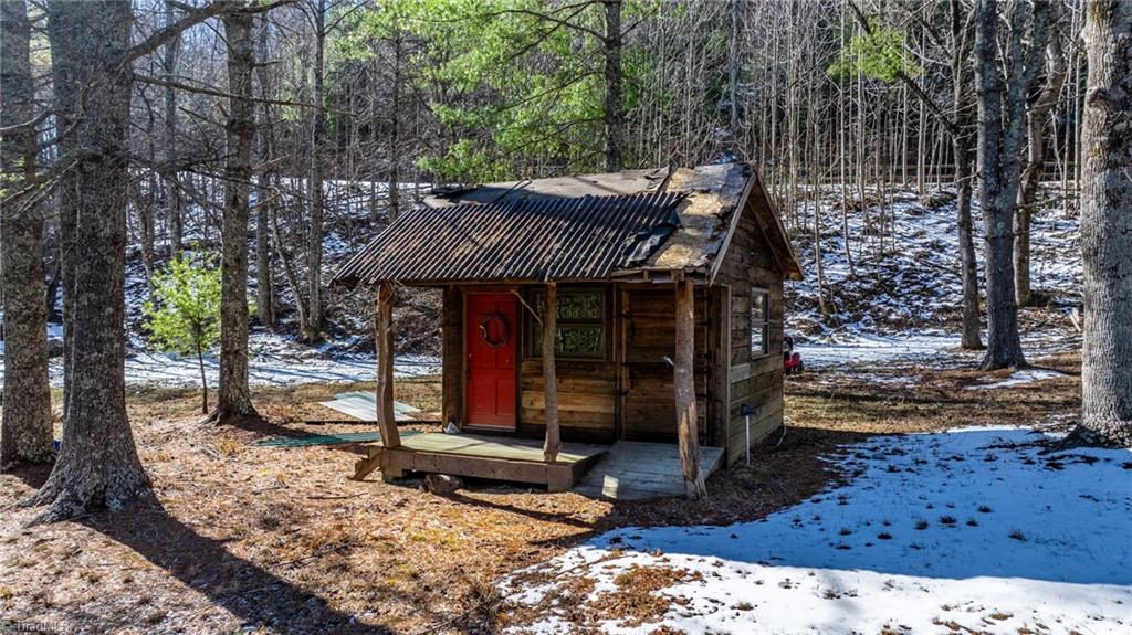 825 Spring House Road, Millers Creek, North Carolina image 9