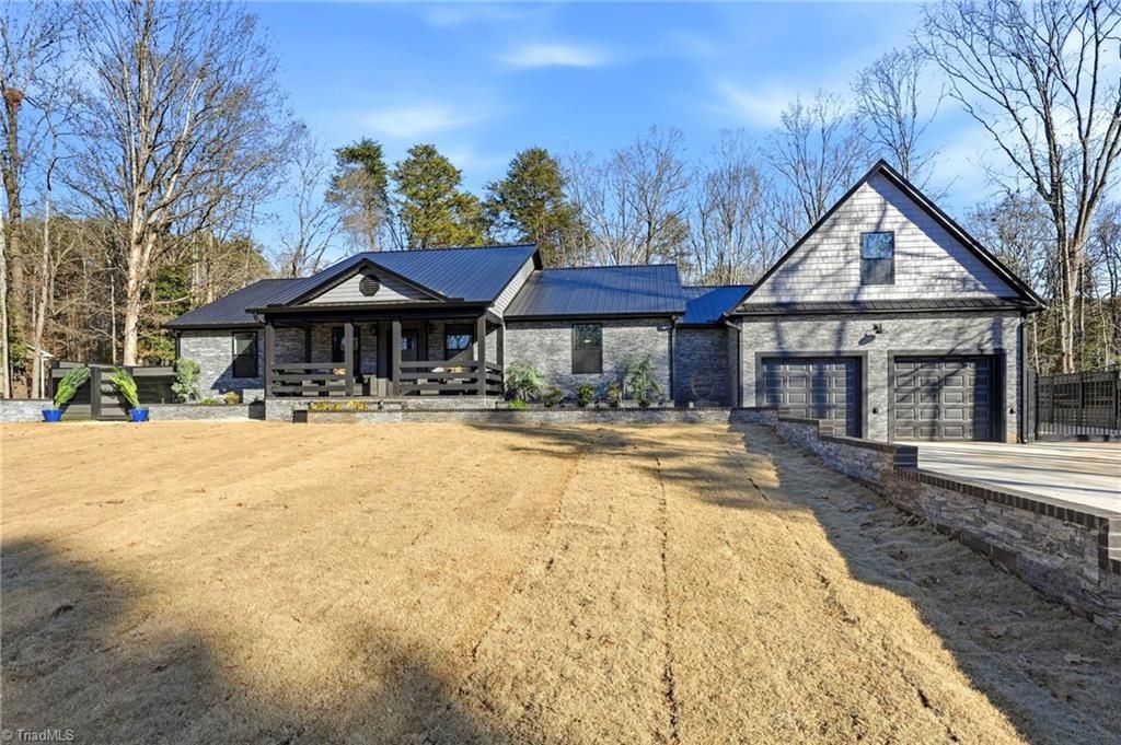 Photo of 2610 Riverside Drive, Lexington, NC 27292 (MLS # 1207912)