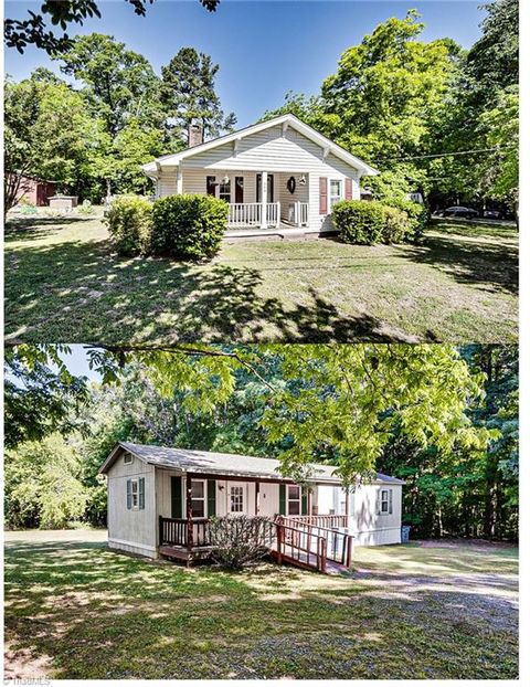 Homes For Sale - 349 Ridge Road<br/> Randolph County, Seagrove, NC 27341