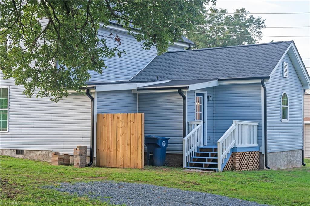 332 Naomi Street