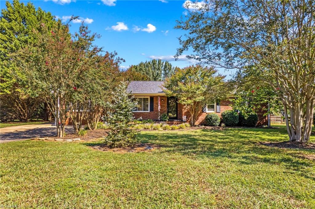 Photo of 230 E Old Farm Road, Salisbury, NC 28146 (MLS # 1235699)