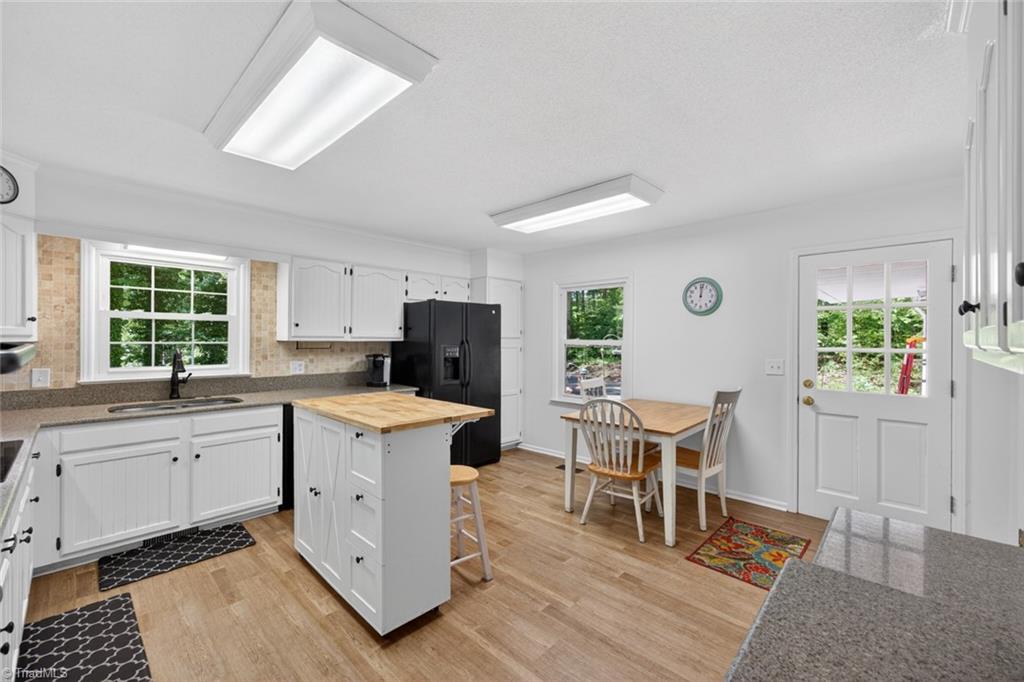 1608 Marblehead Road