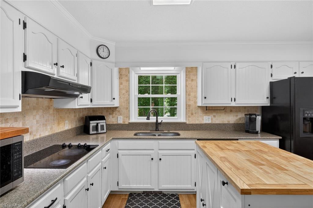 1608 Marblehead Road