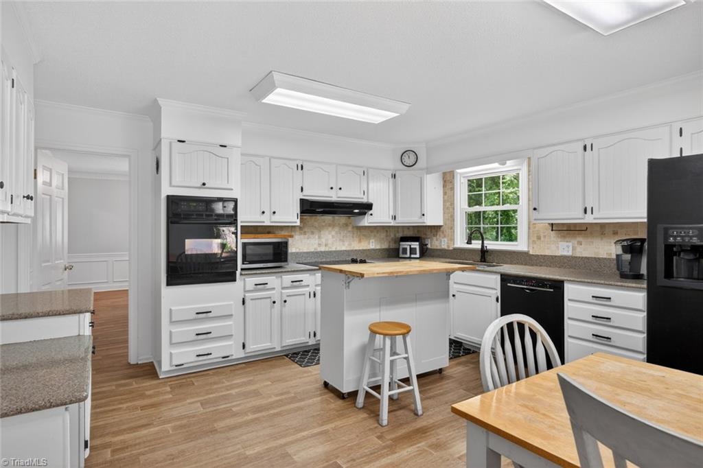 1608 Marblehead Road