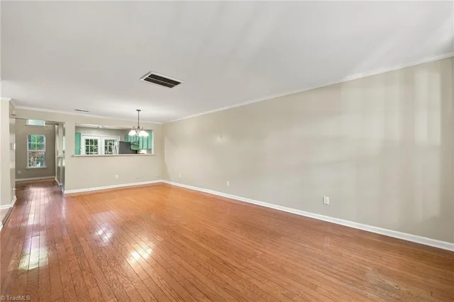 6471 Bellcross Trail, photo 4 of 47