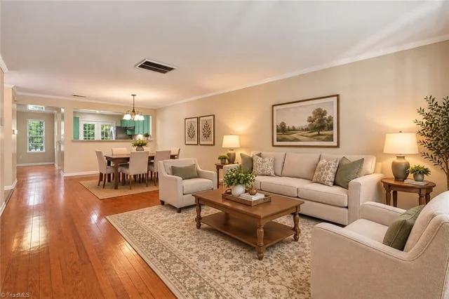 6471 Bellcross Trail, photo 3 of 47