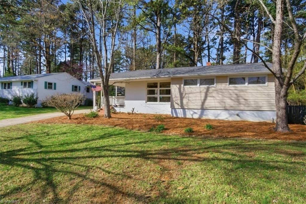 Photo of 2502 Netherwood Drive, Greensboro, NC 27408 (MLS # 1208212)