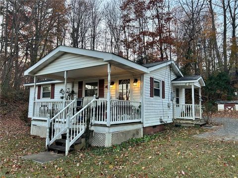 109 Dorothy Lane Mount Airy NC 27030