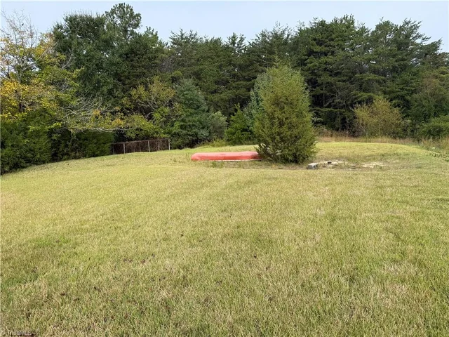 1660 W Lexington Avenue, photo 4 of 24