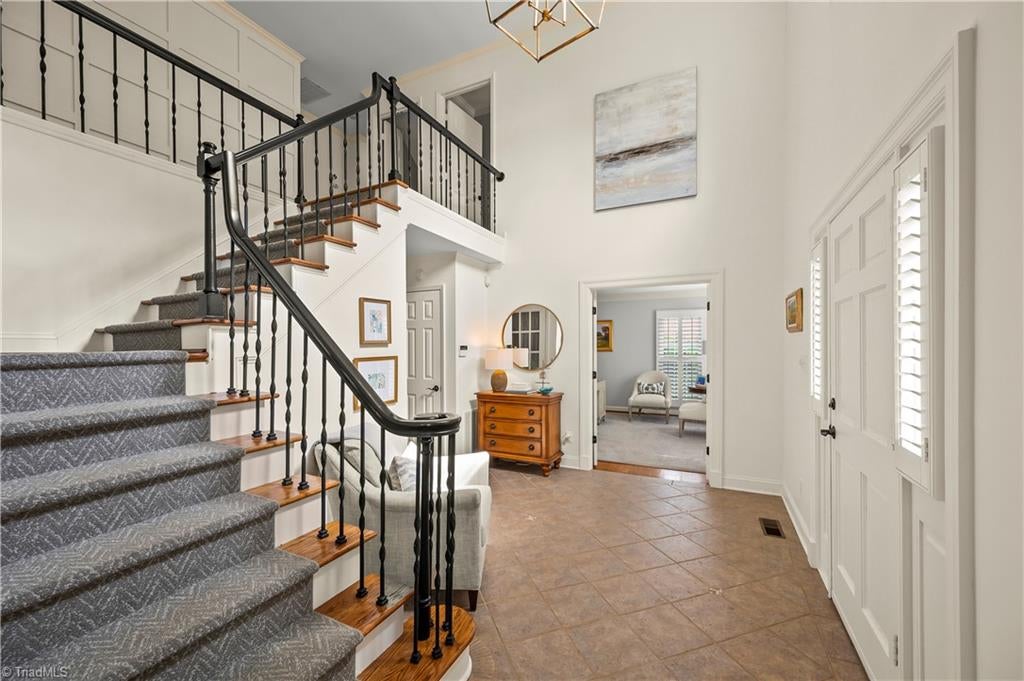 Photo of 1000 Greenhurst Road, Winston-Salem, NC 27104 (MLS # 1225499)