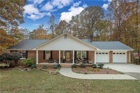 176 Forest Meadow Lane Clemmons NC 27012