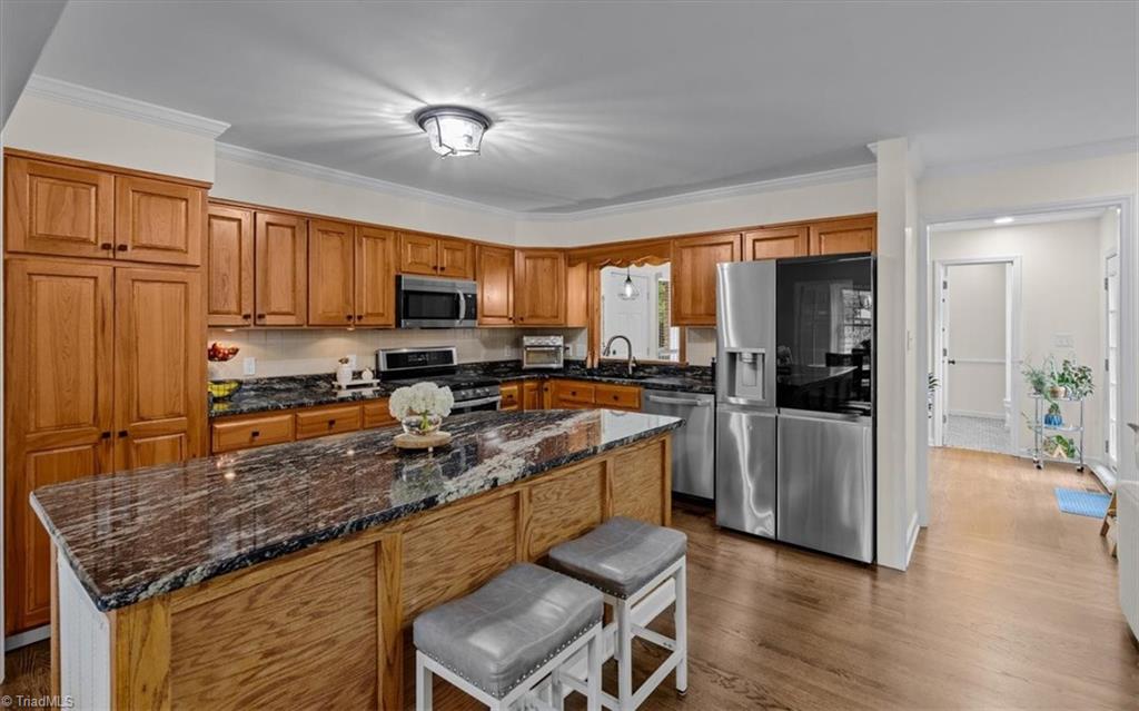 3004 Wellingford Drive