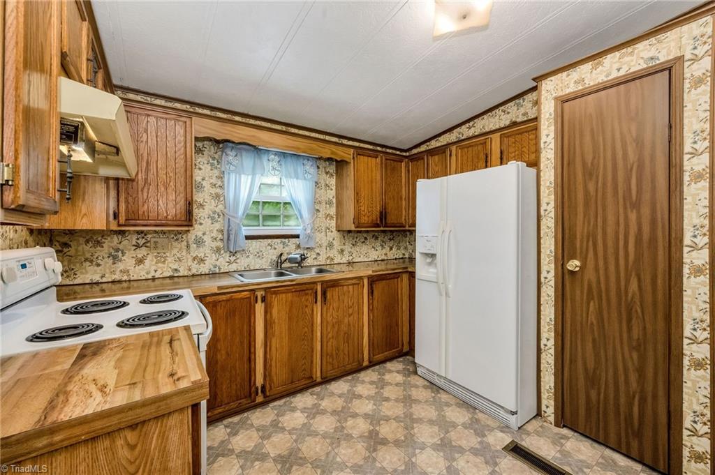 2891 Greenhorn Road, Roaring River, North Carolina image 24