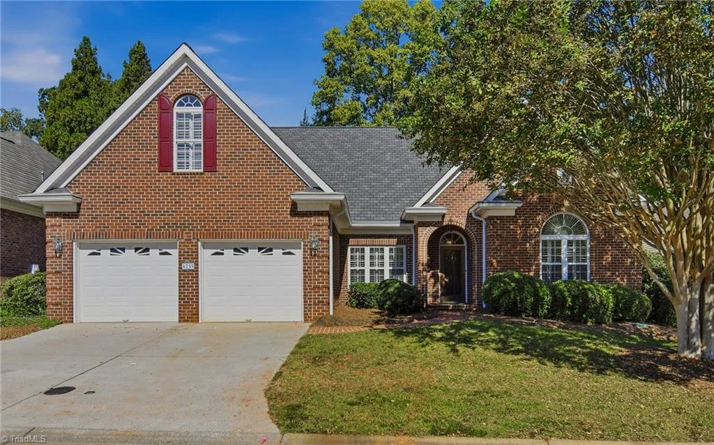 1235 Thornhill Lane