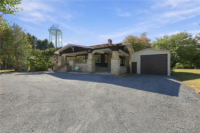 637 Stokesburg Road, photo 2 of 45