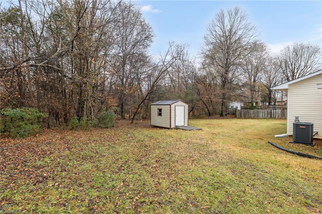 293 E Aiken Road, Eden, North Carolina image 25