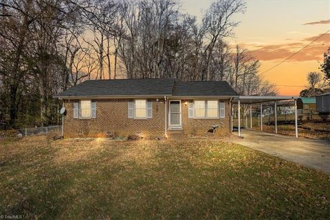 5503 Mallard Drive Browns Summit NC 27214