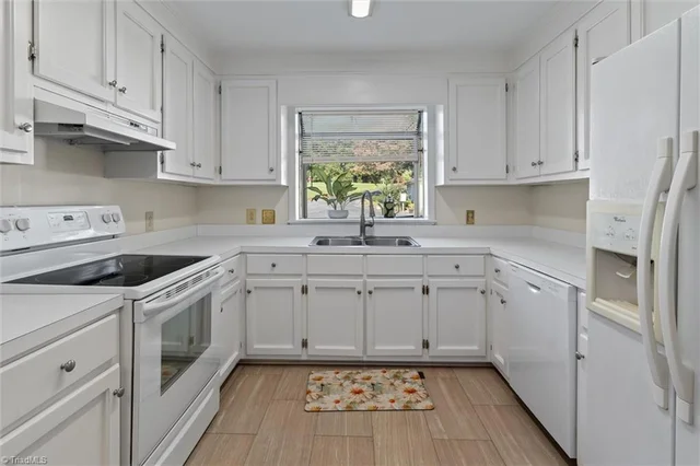 120 Greenbriar Street Unit 3, photo 5 of 43