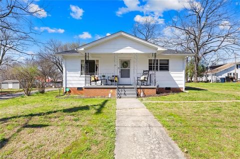 Condo For Sale - 617 Hargrave Street<br/> Lexington, NC 27292