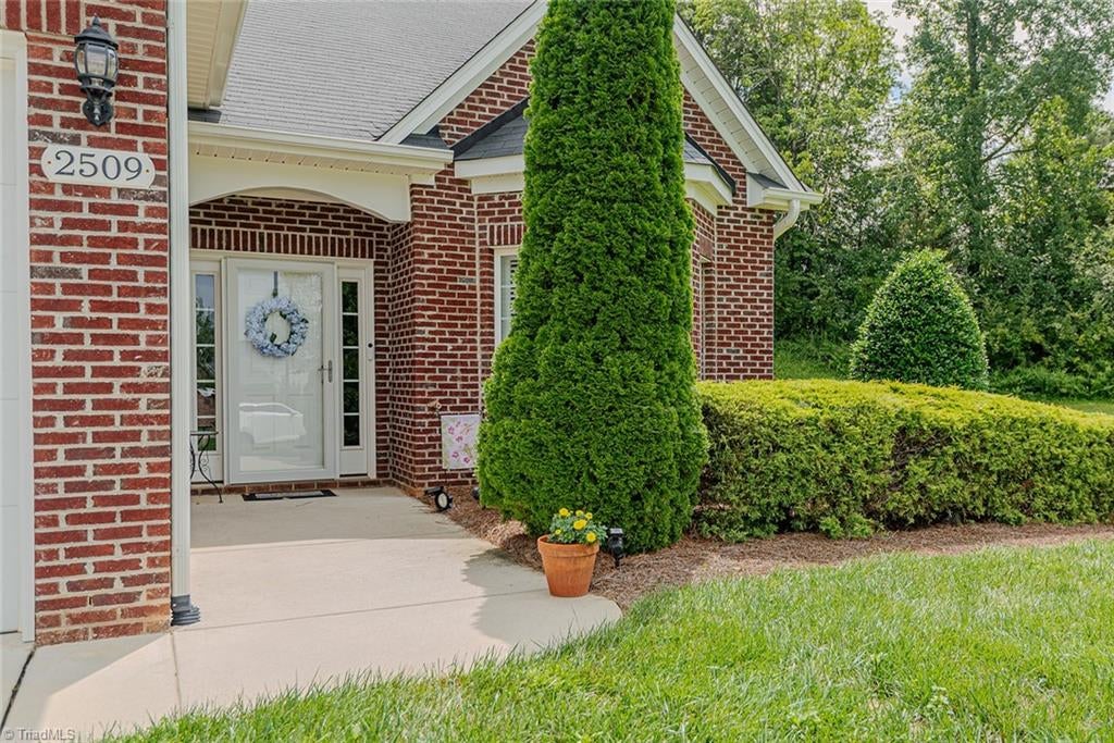 Photo of 2509 Longshadow Drive, Graham, NC 27253 (MLS # 1229642)