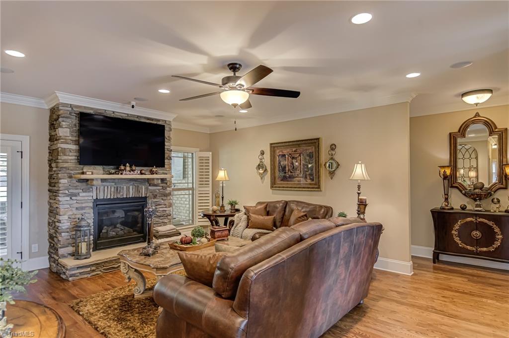 2017 Muirfield Place