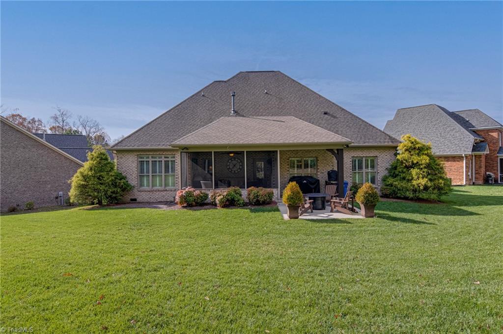 Clemmons, North Carolina 27012, United States, 4 Bedrooms Bedrooms, ,3 BathroomsBathrooms,Residential,Active,243919