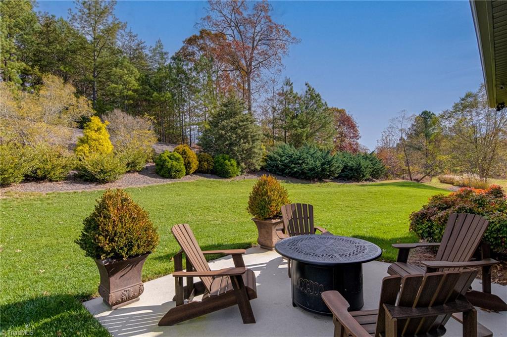 Clemmons, North Carolina 27012, United States, 4 Bedrooms Bedrooms, ,3 BathroomsBathrooms,Residential,Active,243919